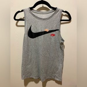 Nike Women’s loose fit tank